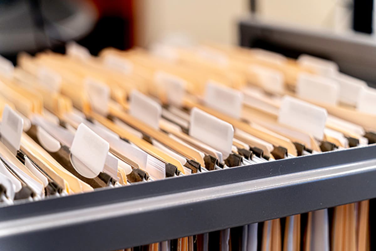 How to Decide When to Keep Record in Personnel File or Store It Apart