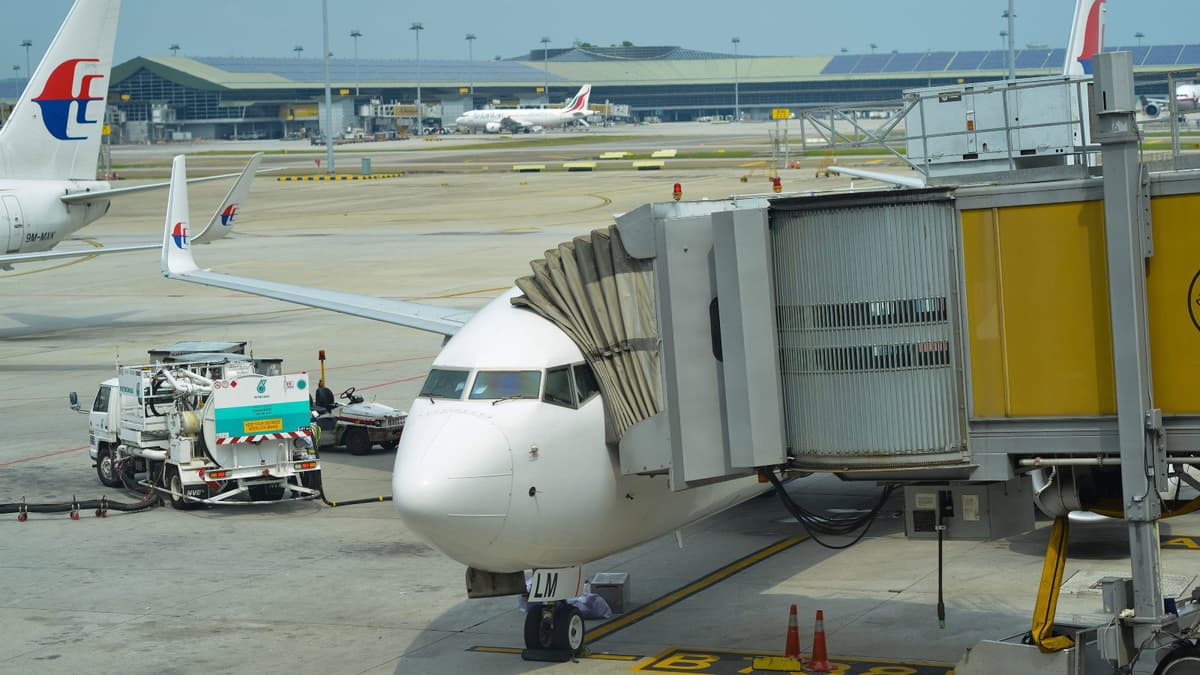 CAAM Urges Travellers to Monitor Flight Updates Amid Global Disruptions, Malaysia School Holiday Rush