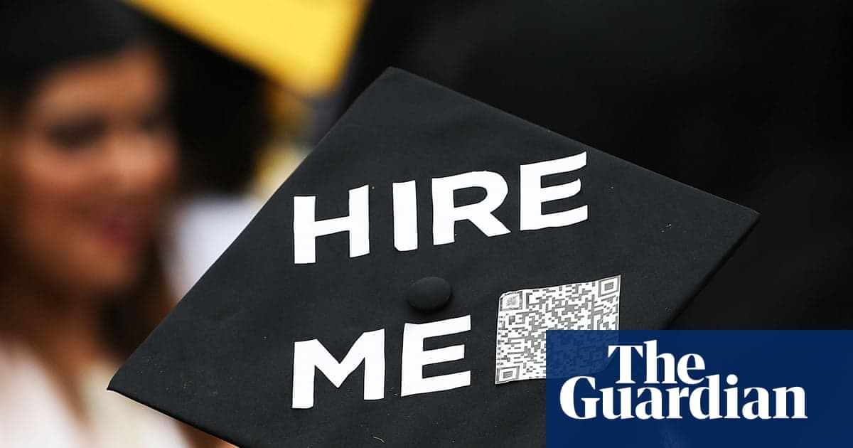 ‘I Feel Helpless’: College Graduates Can’t Find Entry-Level Roles in Shrinking Market Amid Rise of AI