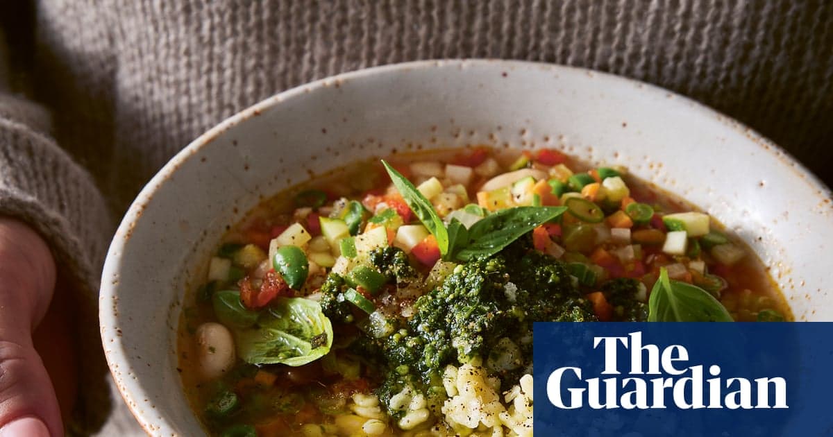 Lucy Tweed’s Mediterranean Soup Recipes: Minestrone, Avgolemono and Greek White Bean Soup