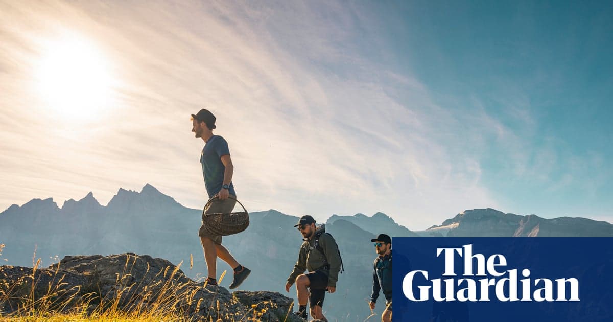 From Gentle Strolls to Zipline Thrills: Summer Hiking in the Swiss Alps