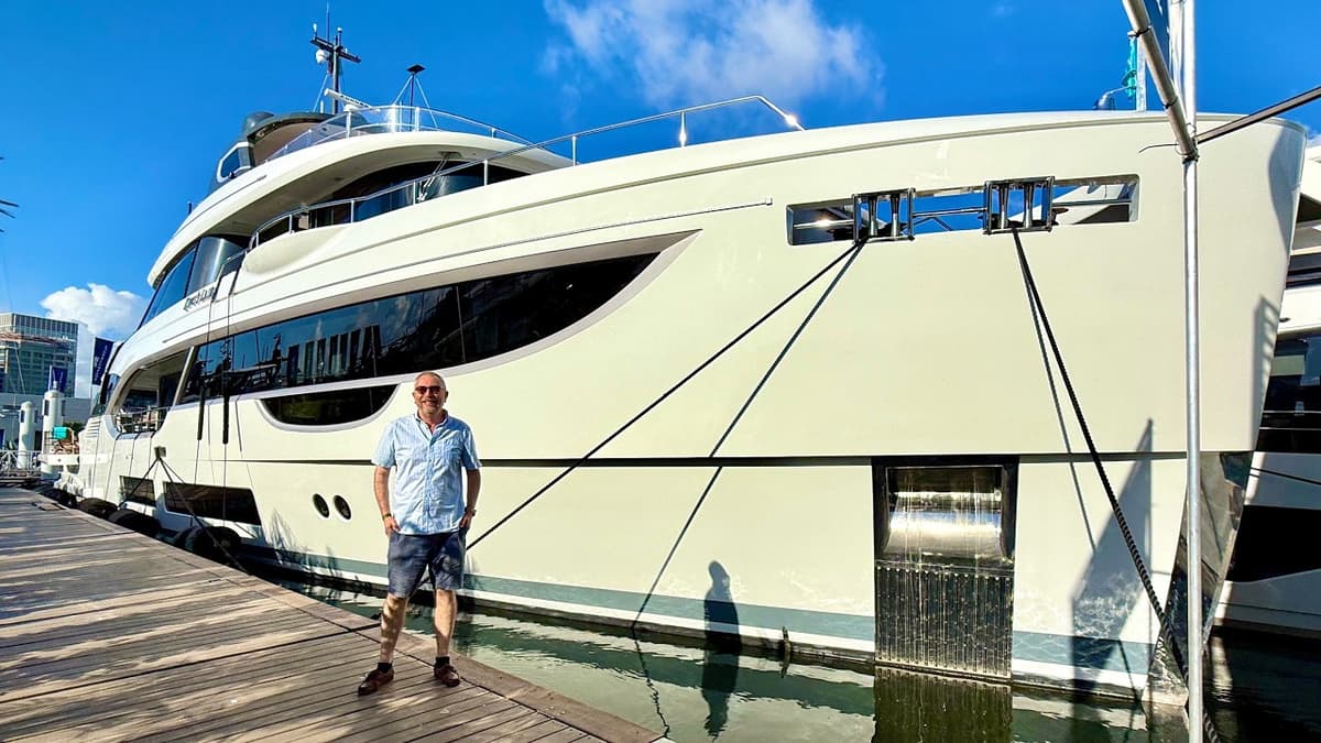 $17 Million Superyacht Tour : 2023 Benetti 34M Oasis