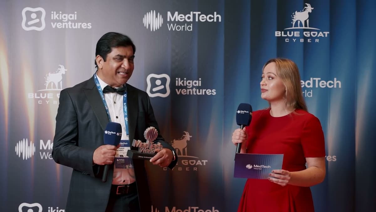 Sukhdeep Sachdev Wins Lifetime Achievement Award | MedTech World Middle East 2026