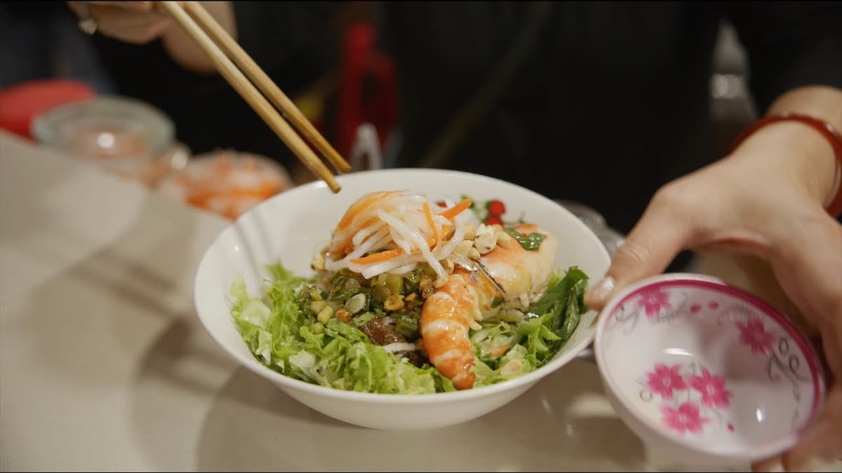 Food Stalls at Vietnam’s Ben Thanh Market