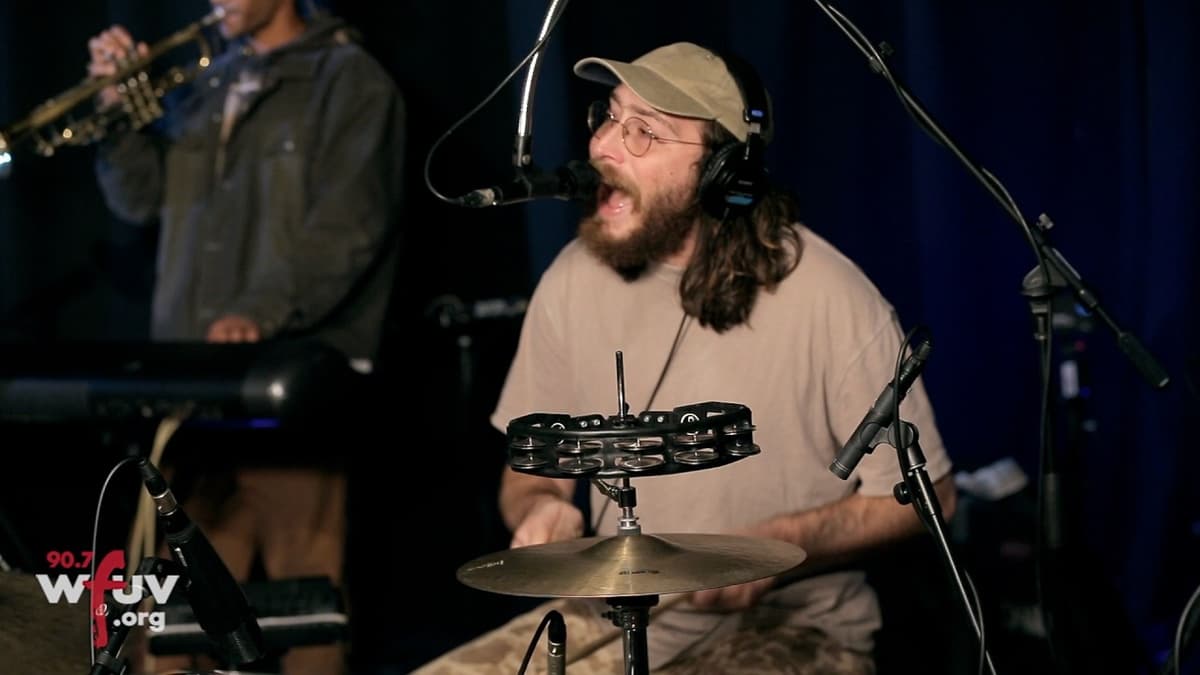 Whitney - "Dandelions" (Live at WFUV)