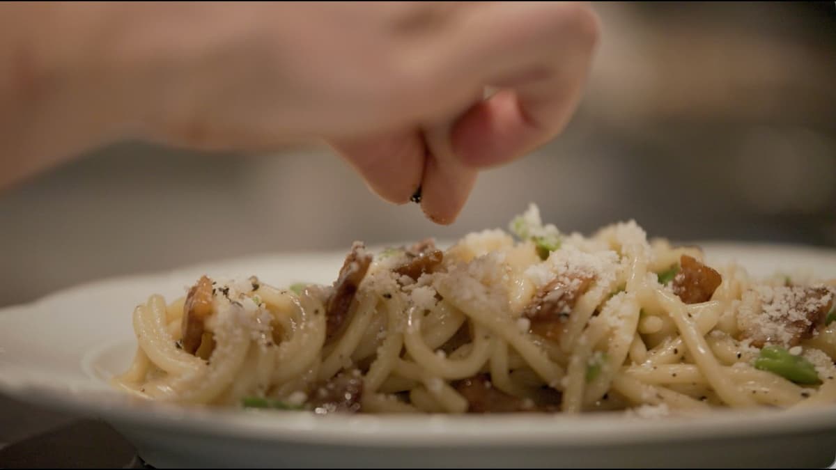 Evan Funke Is the ONLY One Making Cacio E Pepe in Hollywood 🍝