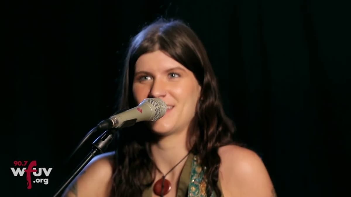 Gatlin - "Man of the House" (Live at WFUV)