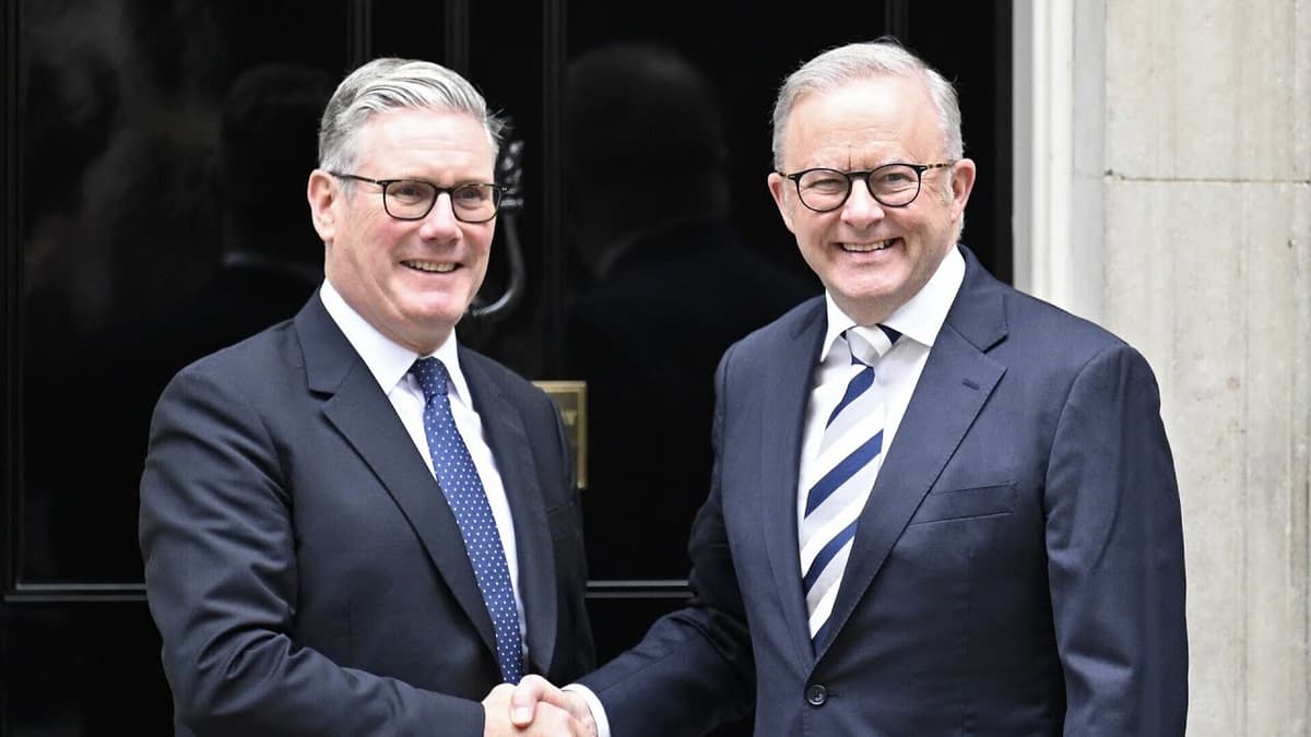 ‘Two Pathetic Peas in a Pod’: Albanese and Starmer ‘Sit Back as Spectators’ to Iran War