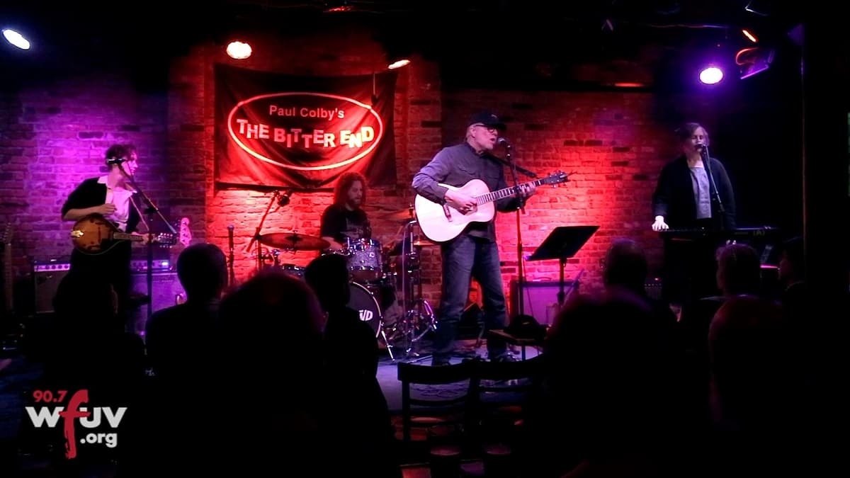 The New Pornographers - "Votive" (Live at The Bitter End)