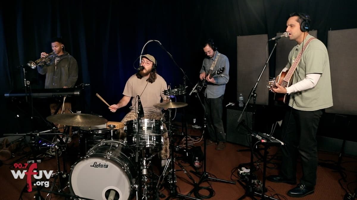 Whitney - "Back to the Wind" (Live at WFUV)