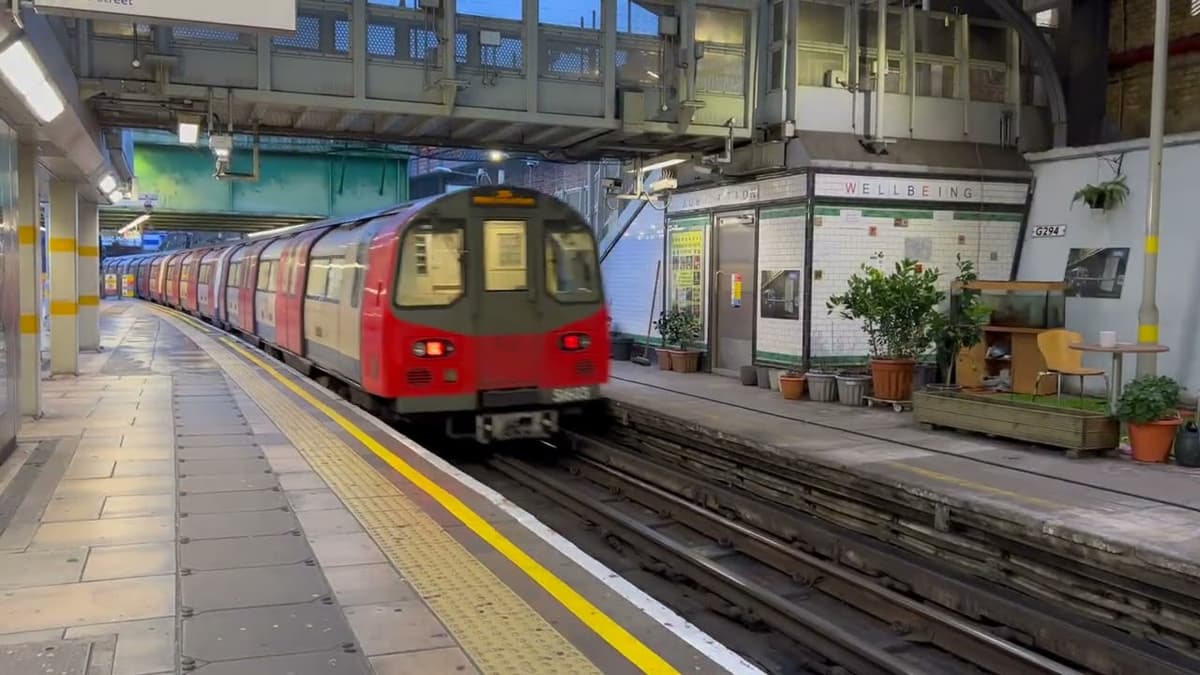 They're Splitting the Northern Line... Maybe