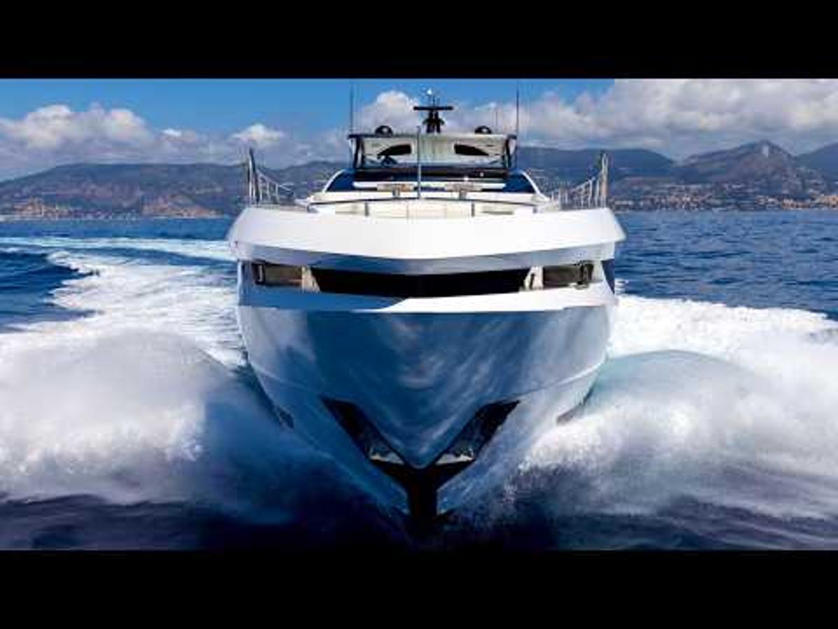 $11 Million Superyacht Tour : 2021 Mangusta 33 Gransport
