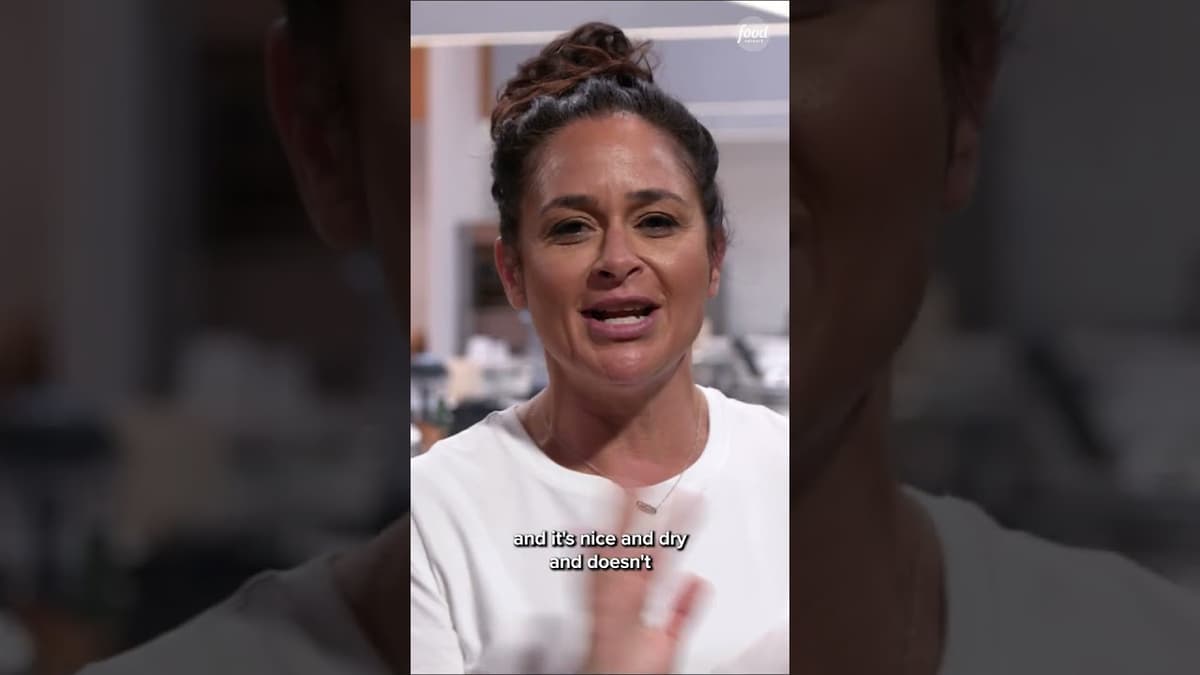 Antonia Lofaso's Take on Oil in Pasta Water 🤔