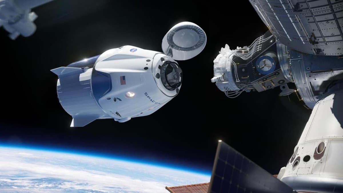 Musk’s SpaceX to Price Shares at $135 a Piece