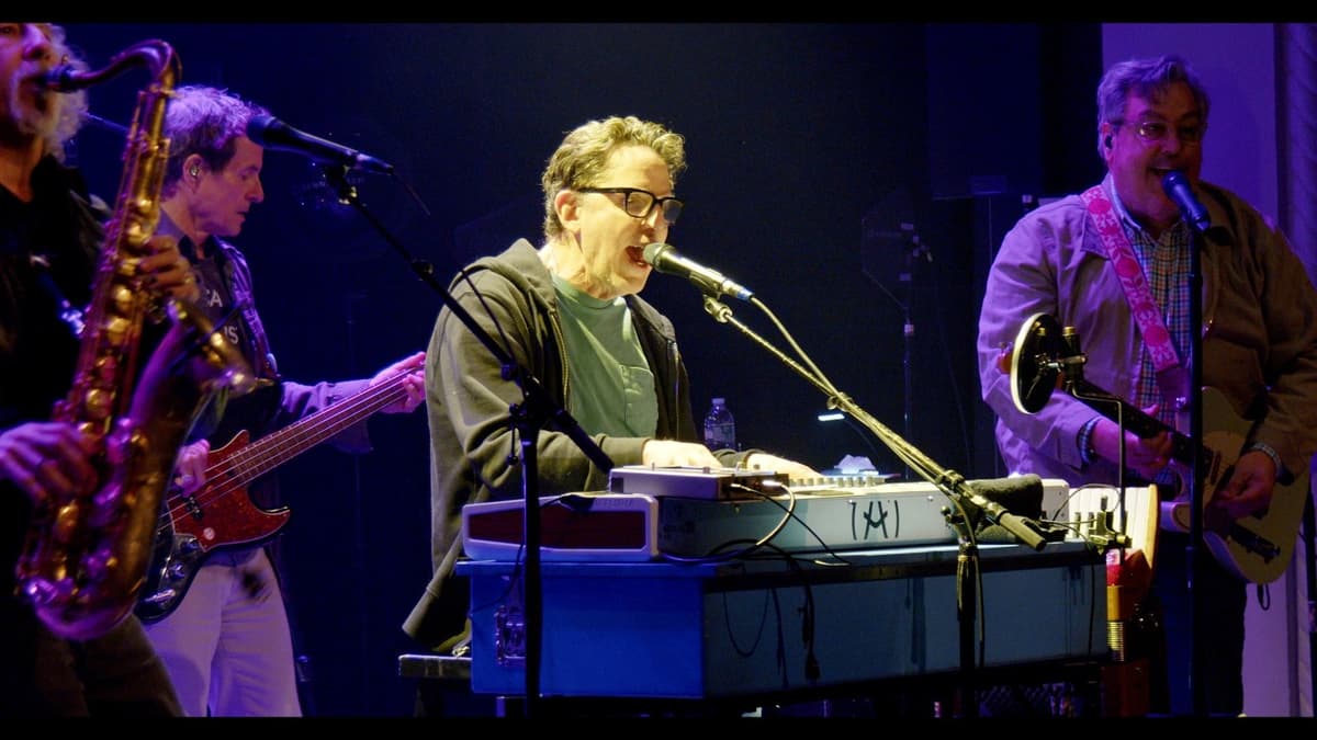 They Might Be Giants - "Get Down" (Live at The Sheen Center)