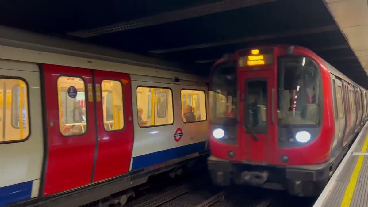 Funny Smells on the London Underground