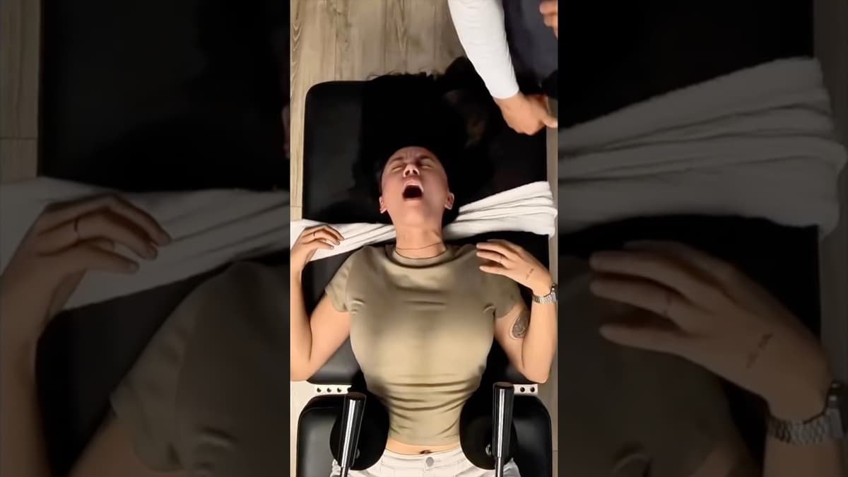 Her Neck Pain ACTUALLY A Shoulder Problem!