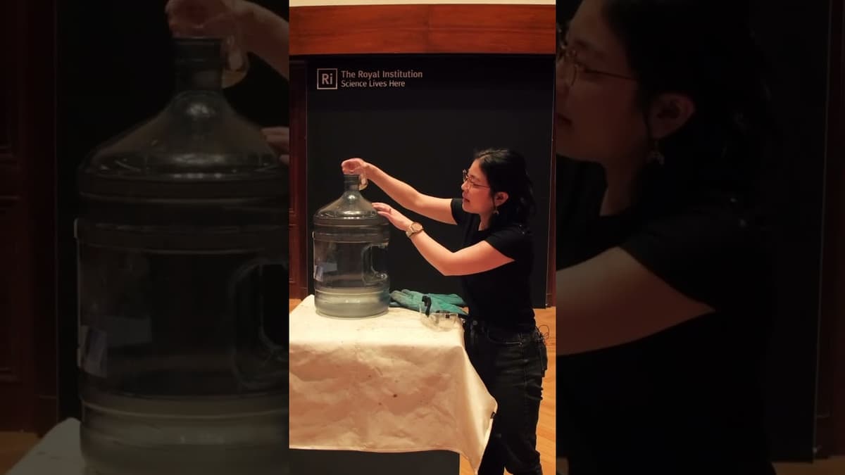 How Rockets Lift Off #science #shorts #demonstration #rocketlaunch #rocketscience #newtonthirdlaw