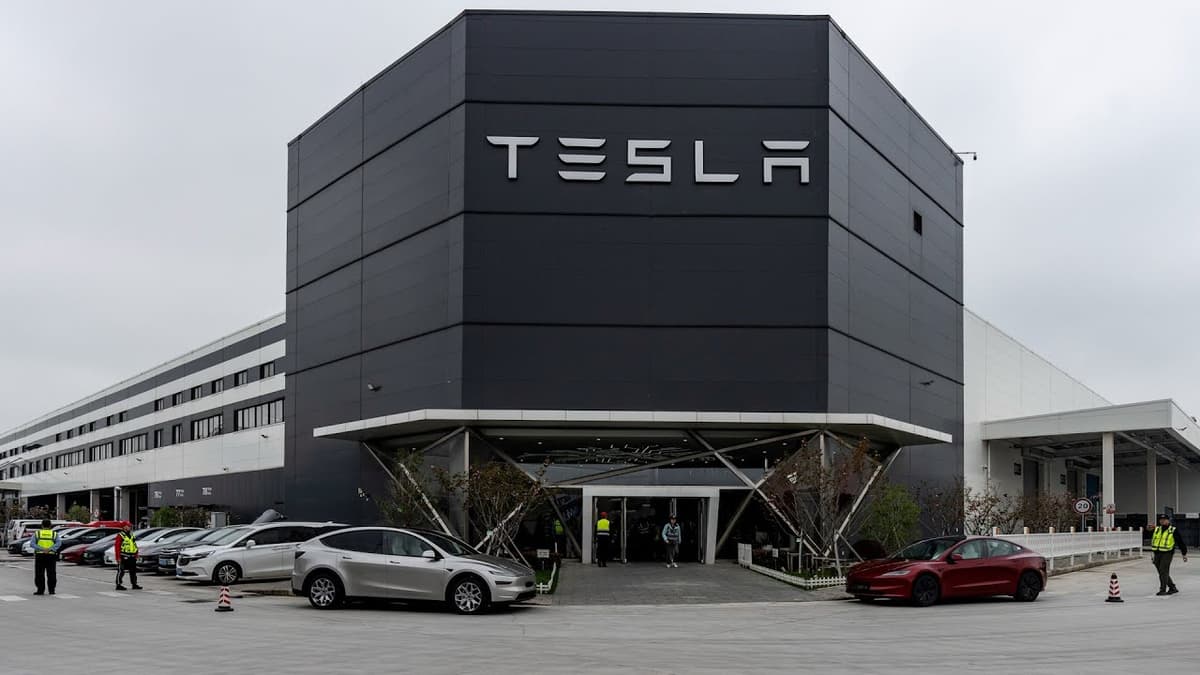 Tesla Sales Helped by High Gas Prices