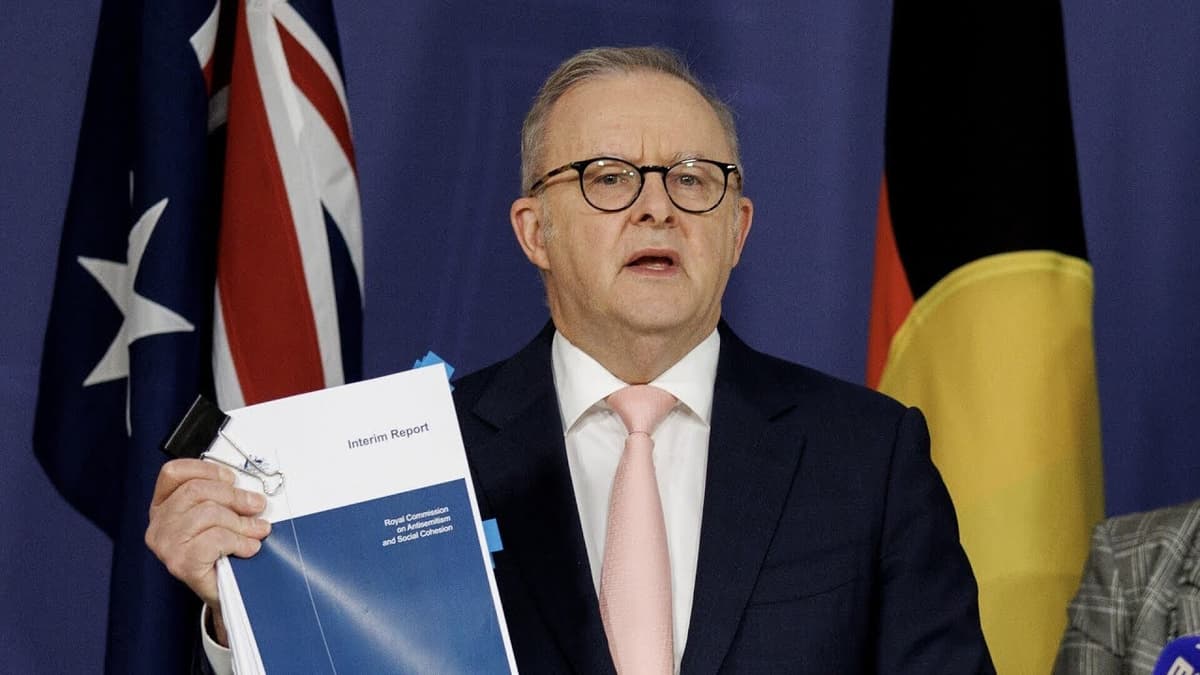 Interim Bondi Terror Report Branded an ‘Exercise in BS’