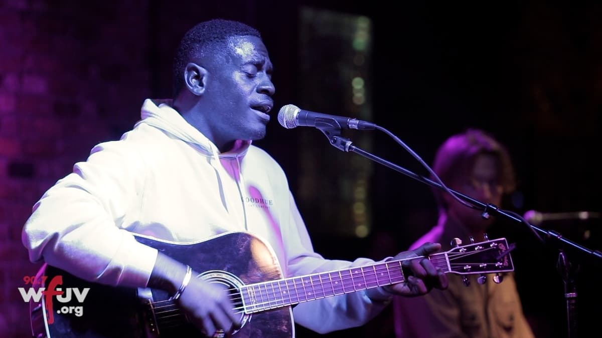 Kashus Culpepper - "Man Of His Word" (Live at The Bitter End)