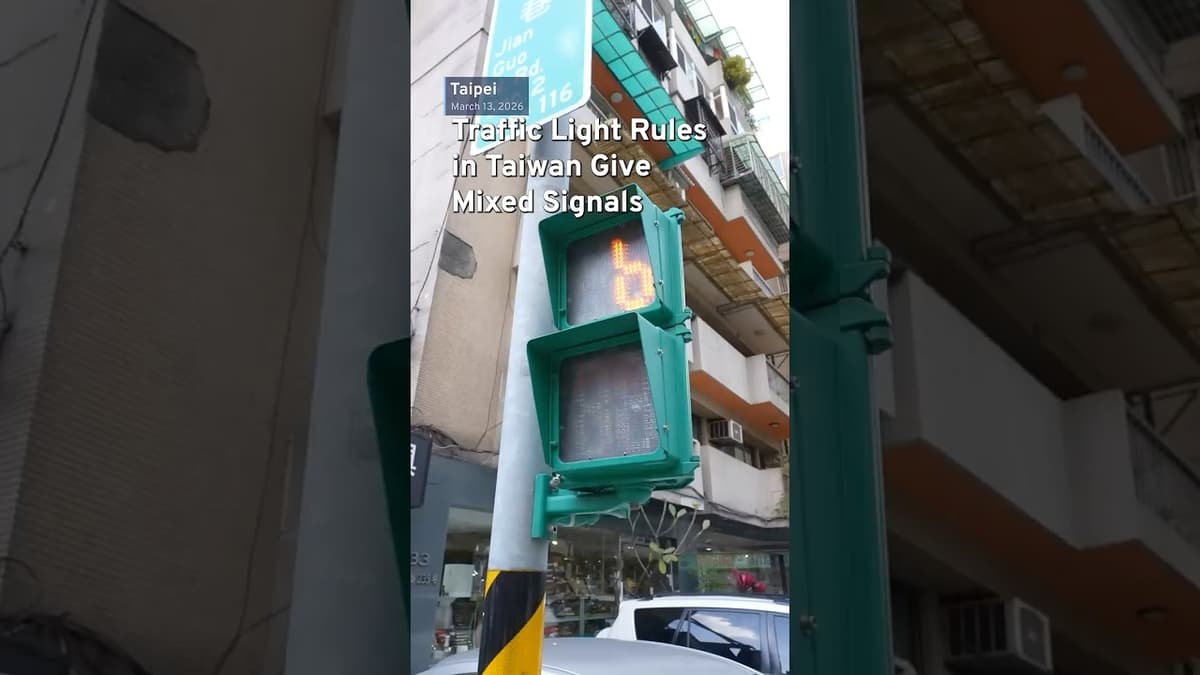 Traffic Light Rules in Taiwan Give Mixed Signals