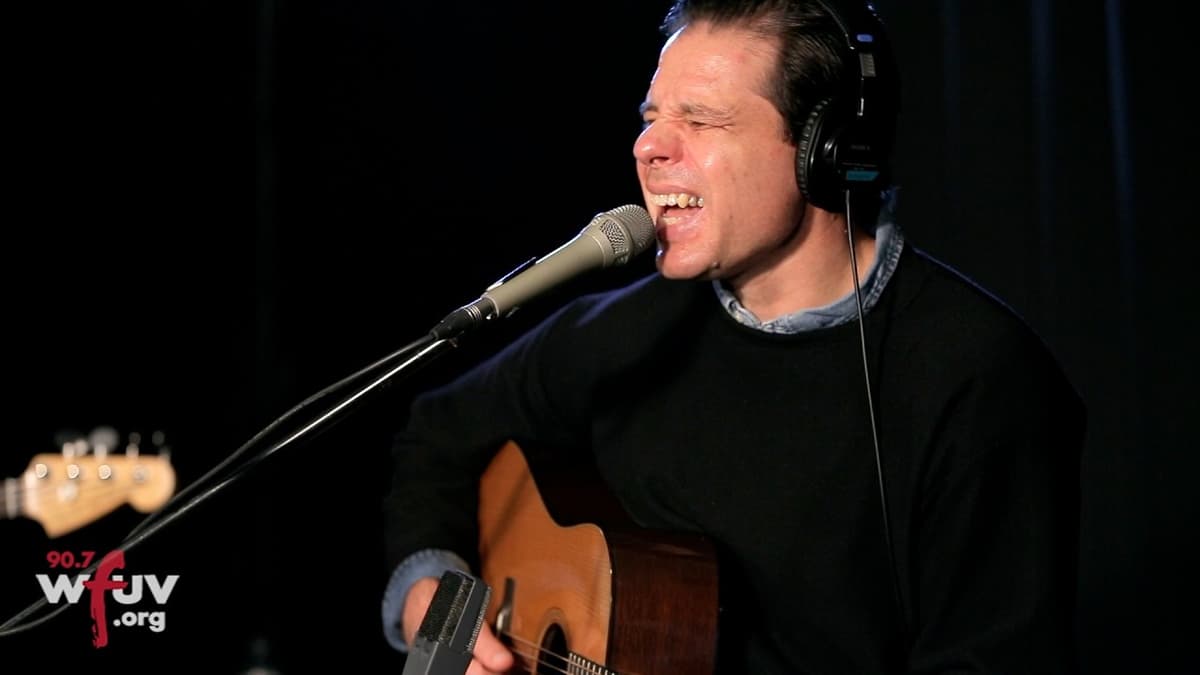 Bahamas  - "Shadows" (Live at WFUV)