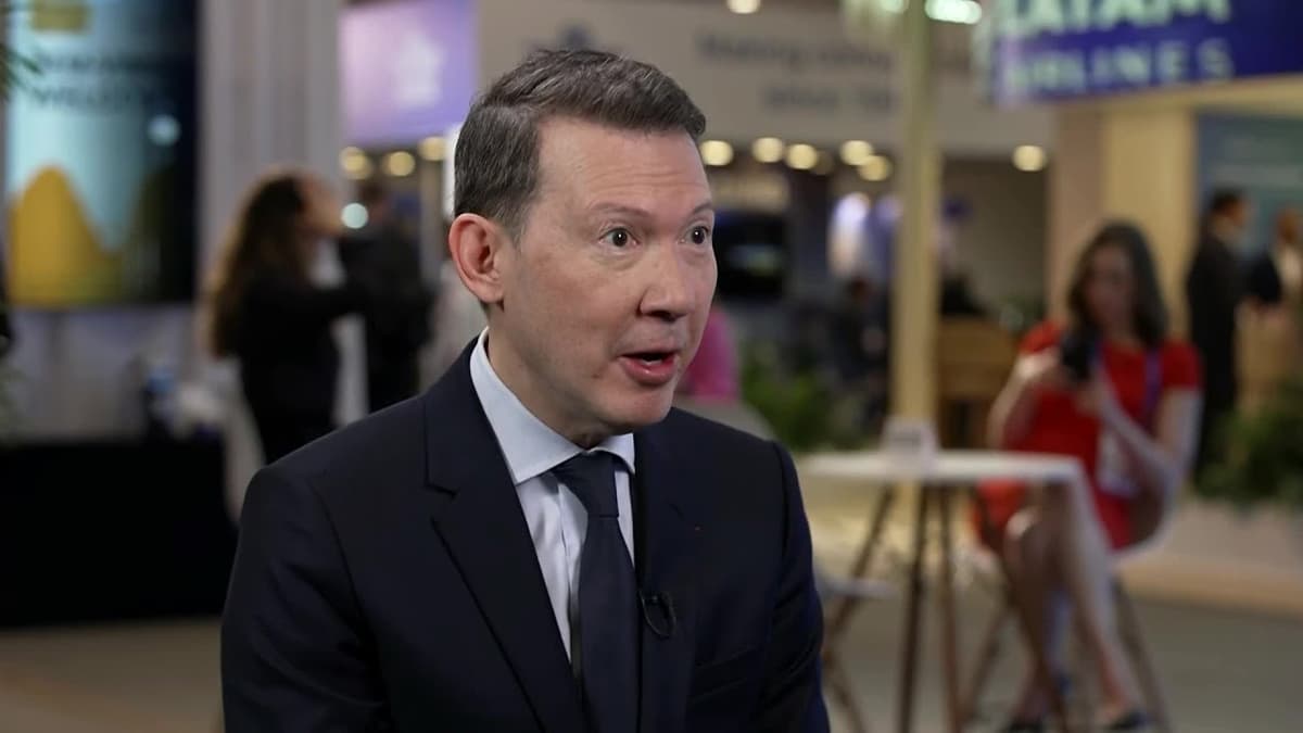 Air France-KLM CEO on Fuel Prices and Gulf Flights