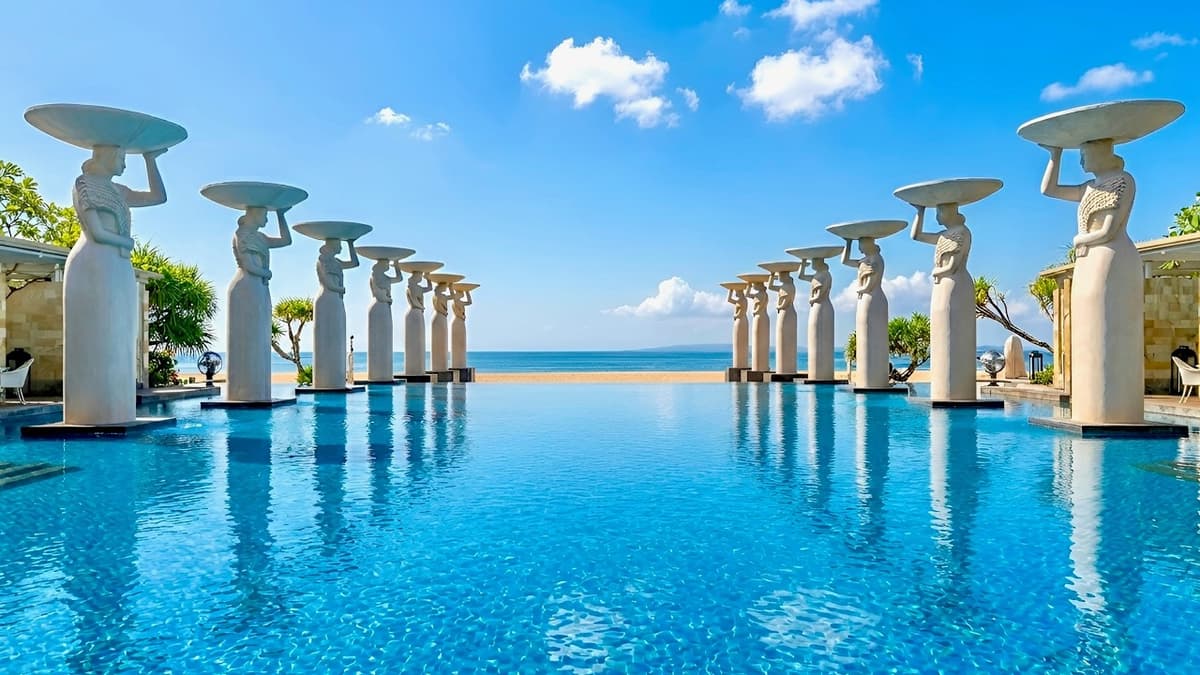 The Mulia Bali | Ultra-Luxury Beach Resort in Bali (Full Tour in 4K)