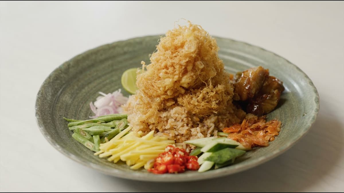 Khao Kluk Kapi: Shrimp Paste Fried Rice