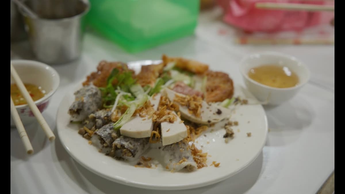 Bánh Cuốn at Vietnam’s Ben Thanh Market