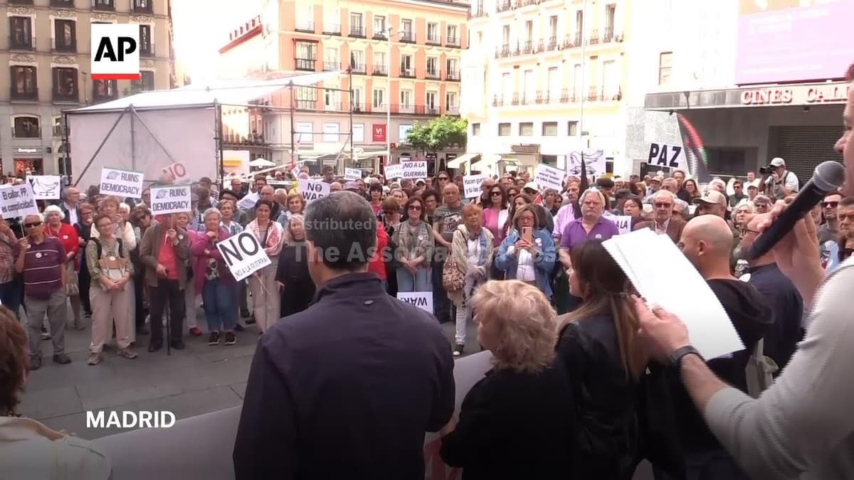 Anti-War Protesters in Spain Back Sánchez in Confrontation with Trump