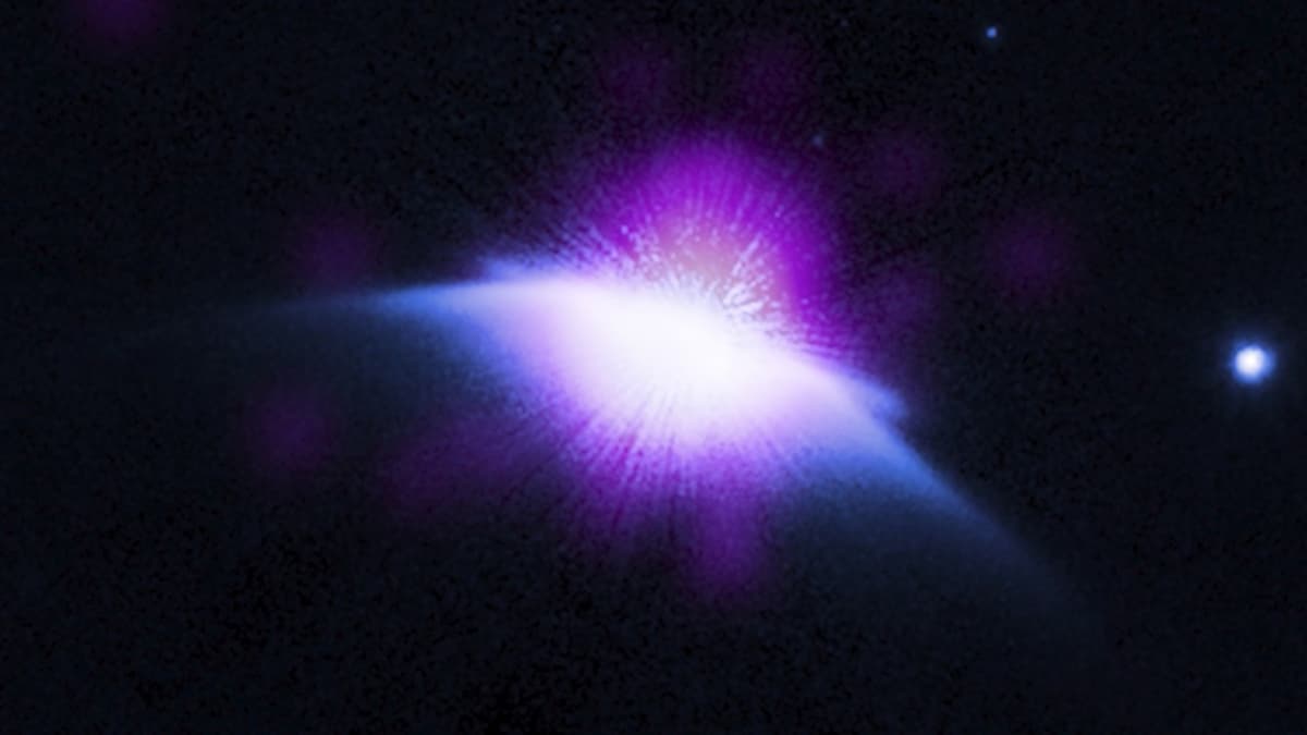 'Astrosphere' Bubble Around a Sun-Like Star Seen for First Time