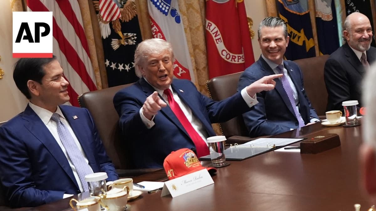 AP Reporter Describes Scene Inside Trump's 1 Hour and 20 Minute Cabinet Meeting