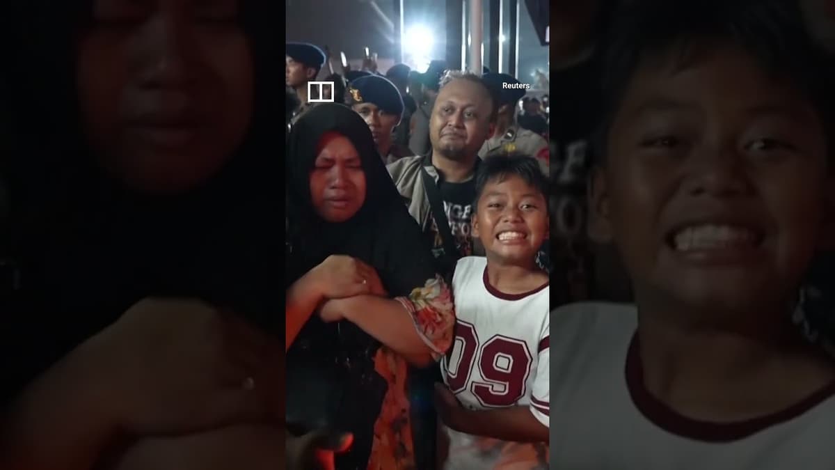 At Least 7 Killed in Train Crash Near Jakarta