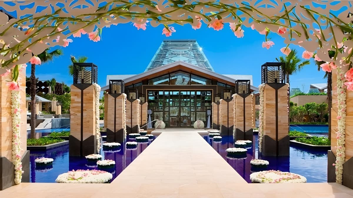 Mulia Villas & Resort | Bali’s Pinnacle of Luxury & Elegance (Full Tour in 4K)