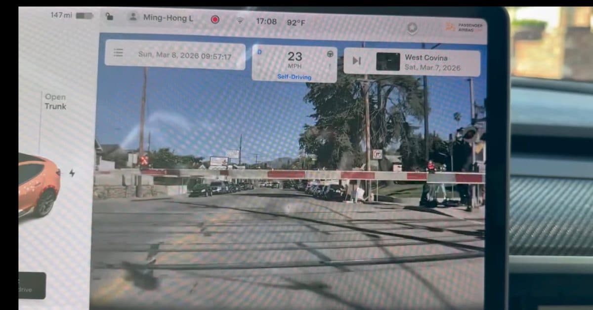 Tesla ‘Full Self-Driving’ Drives Through Railroad Crossing Barriers in Viral Video
