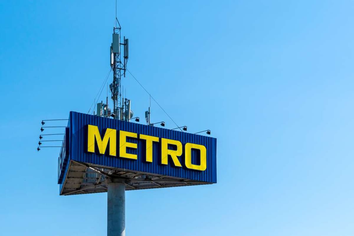 Metro Is Growing Amid Restructuring Challenges Thanks to Its Delivery Service