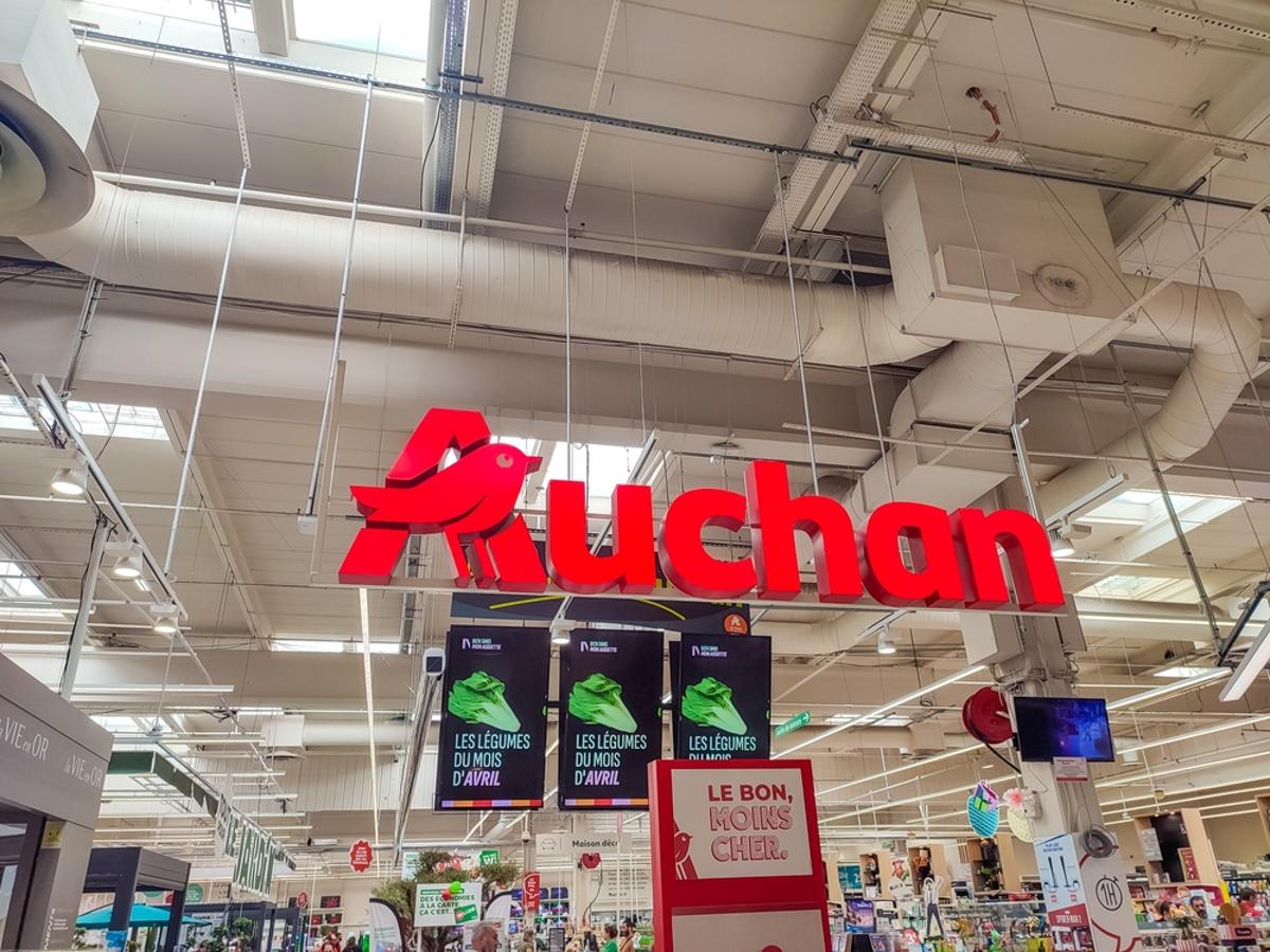 Auchan Replaces Its Paper Flyer with AI