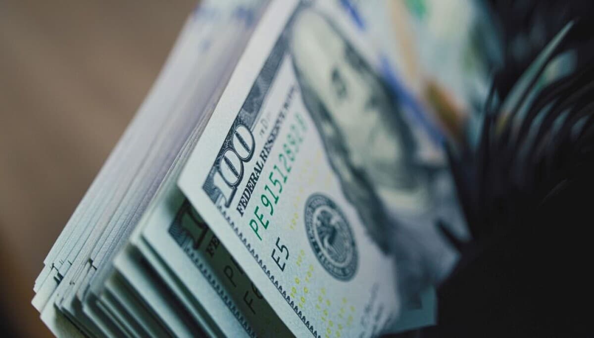 As Memory Prices Squeeze Enterprise Buyers, Lenovo Laughs All the Way to the Bank