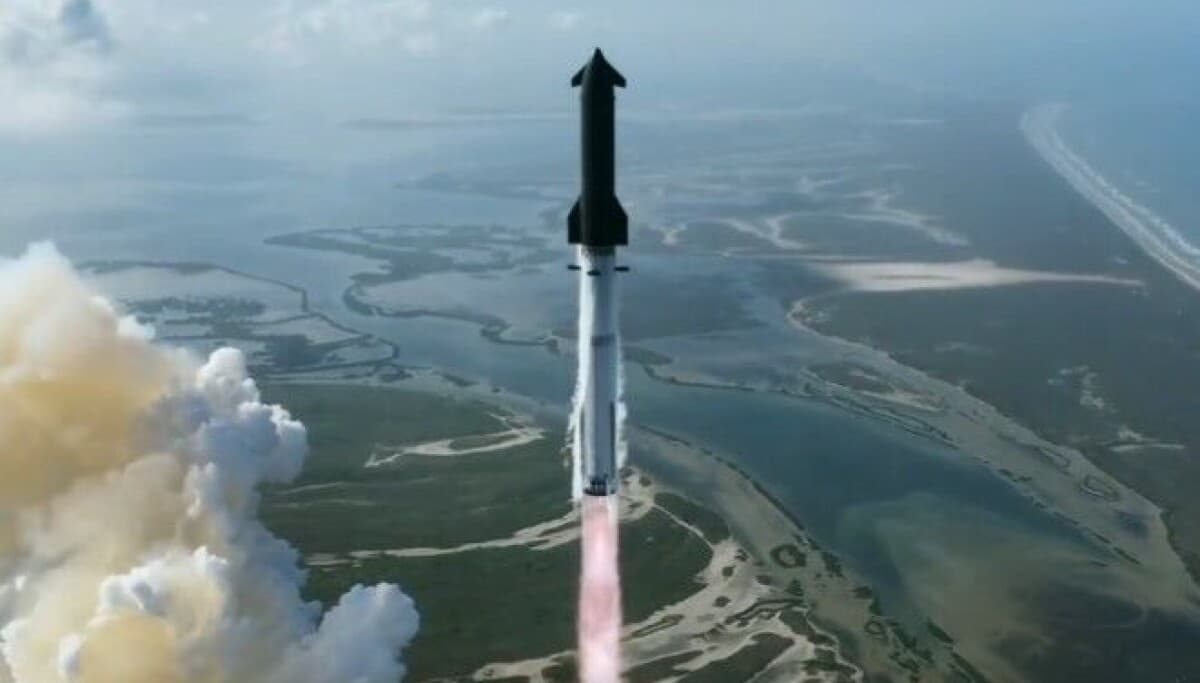 Starship Shows It Can Deploy Satellites, but Moon Mission Clock Still Ticks