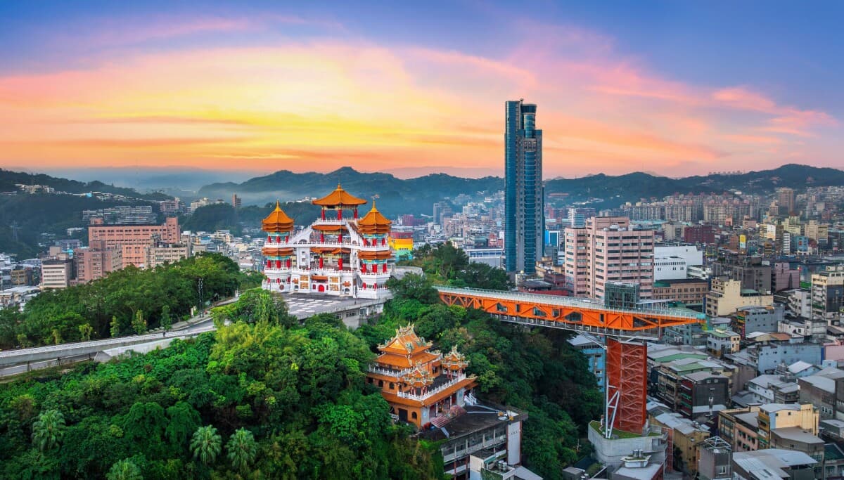 Our Systems Editor Flew All the Way to Taiwan and Still Couldn't Get Away From AI