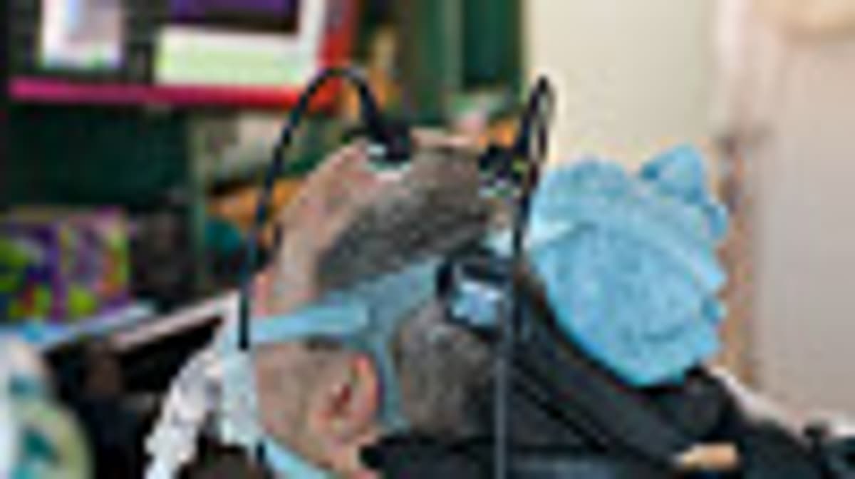 AI and Brain-Computer Interface Allow Speechless ALS Patient to Work a Full-Time Job