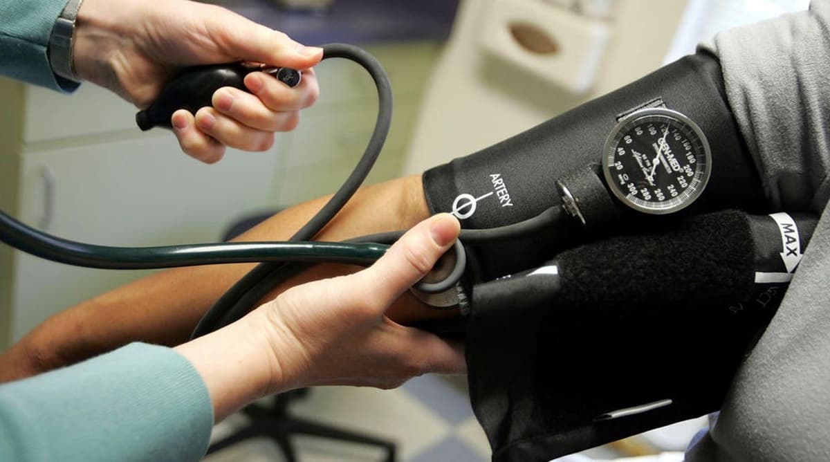 A Doctor Clears Up 5 Life-Threatening Misconceptions About Blood Pressure