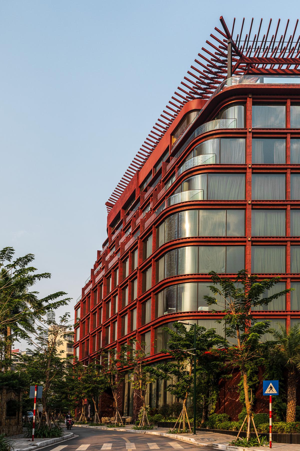 Dusit Le Palais Tu Hoa Hotel	 / Baumschlager Eberle Architekten