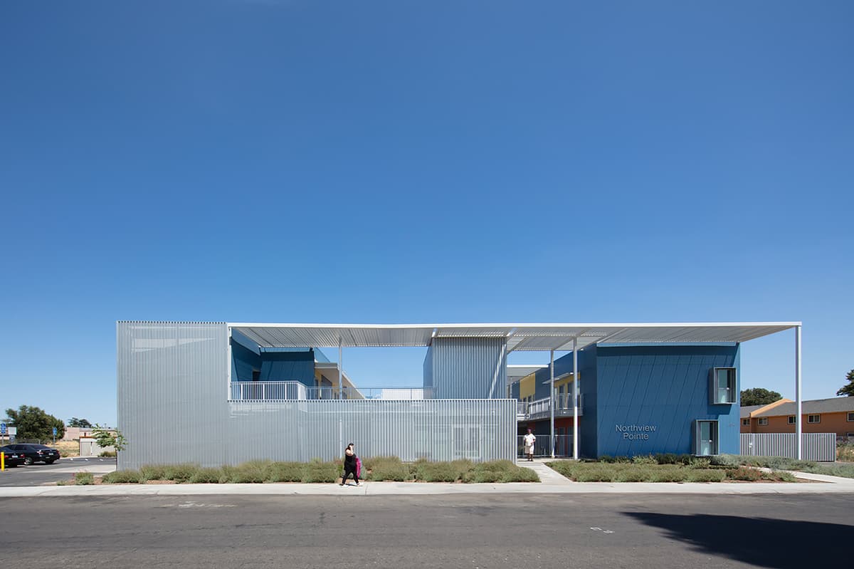 Northview Point Apartments / Brooks Scarpa Huber