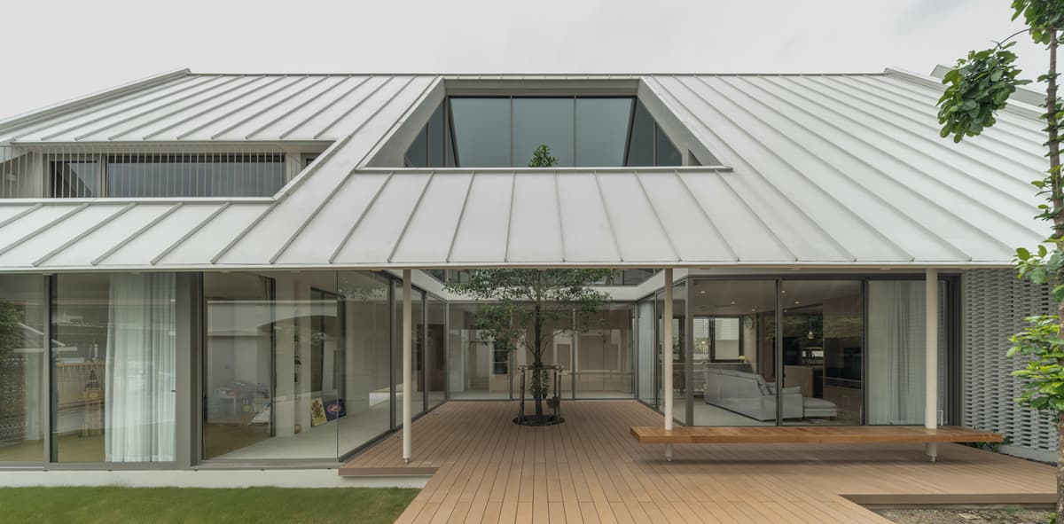 Bhoon+ House / Anonym