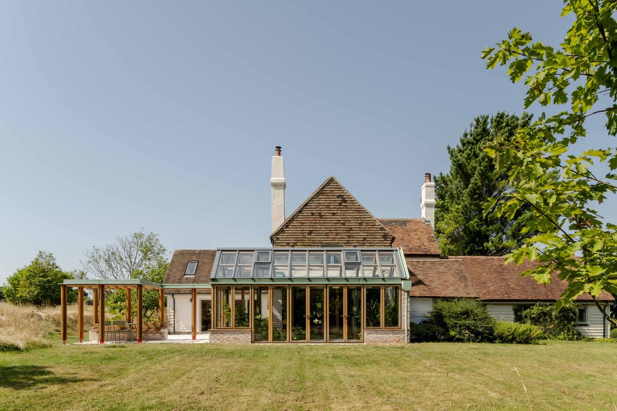 A Place in the Country / Studio Ben Allen