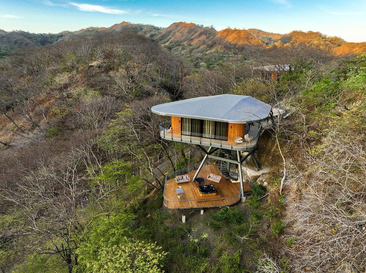 Building with the Landscape: Non-Invasive Design Strategies for Steep Terrain