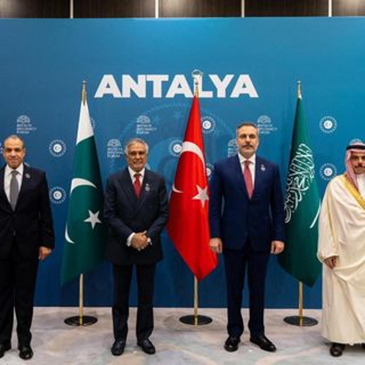 Iran Mediators Meet in Turkey to Discuss Peace Push